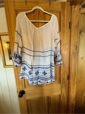 White and Blue Embroidered Women's swimsuit coverup